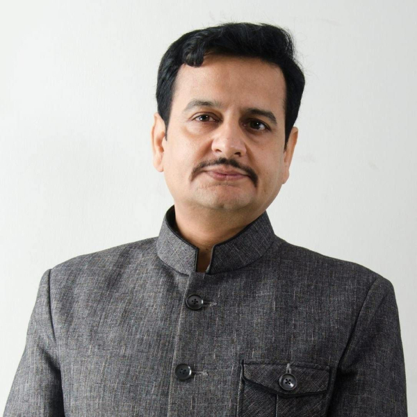 Shri Deepak Sharma